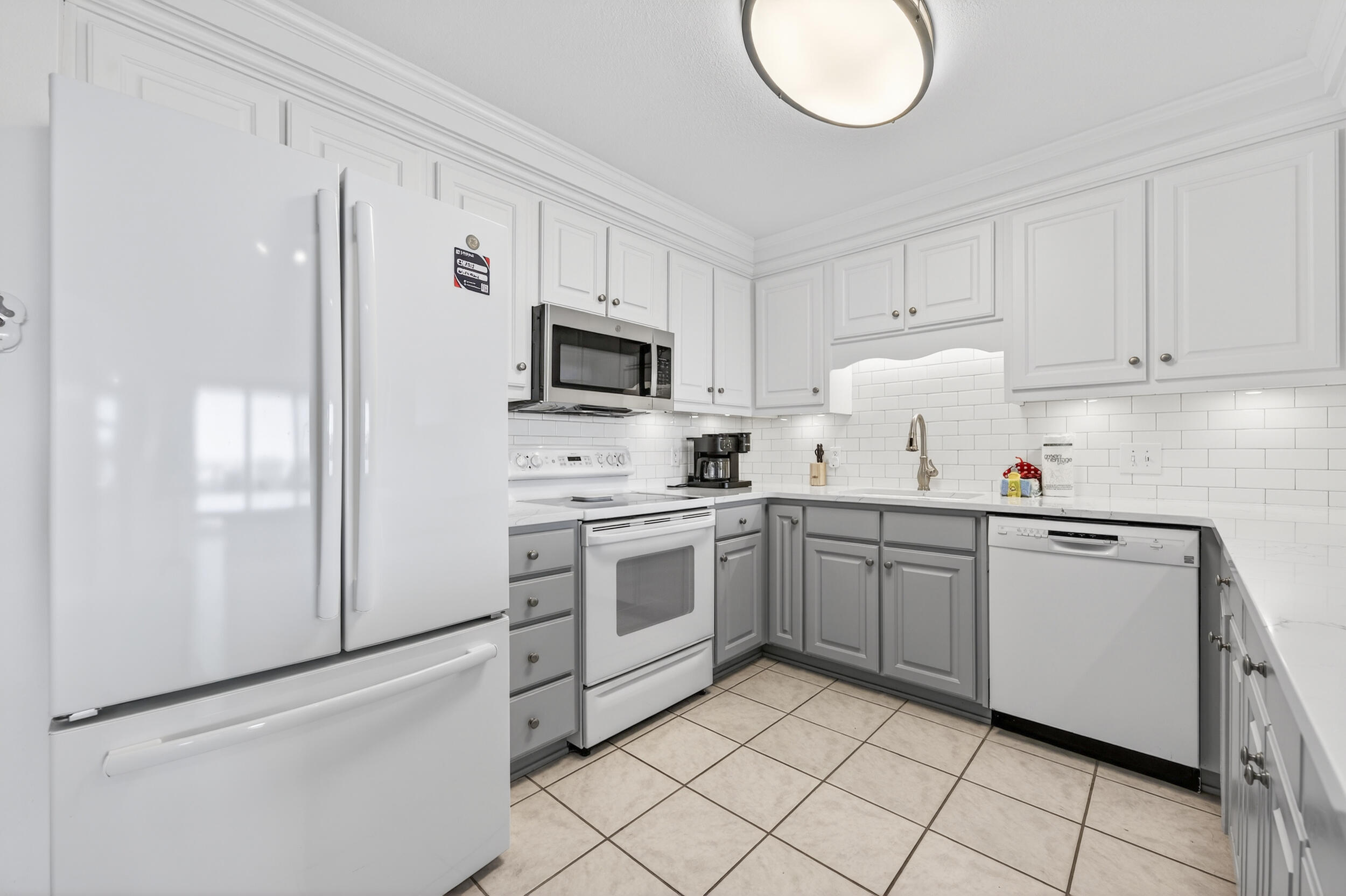 30 Moreno Point Road 502A