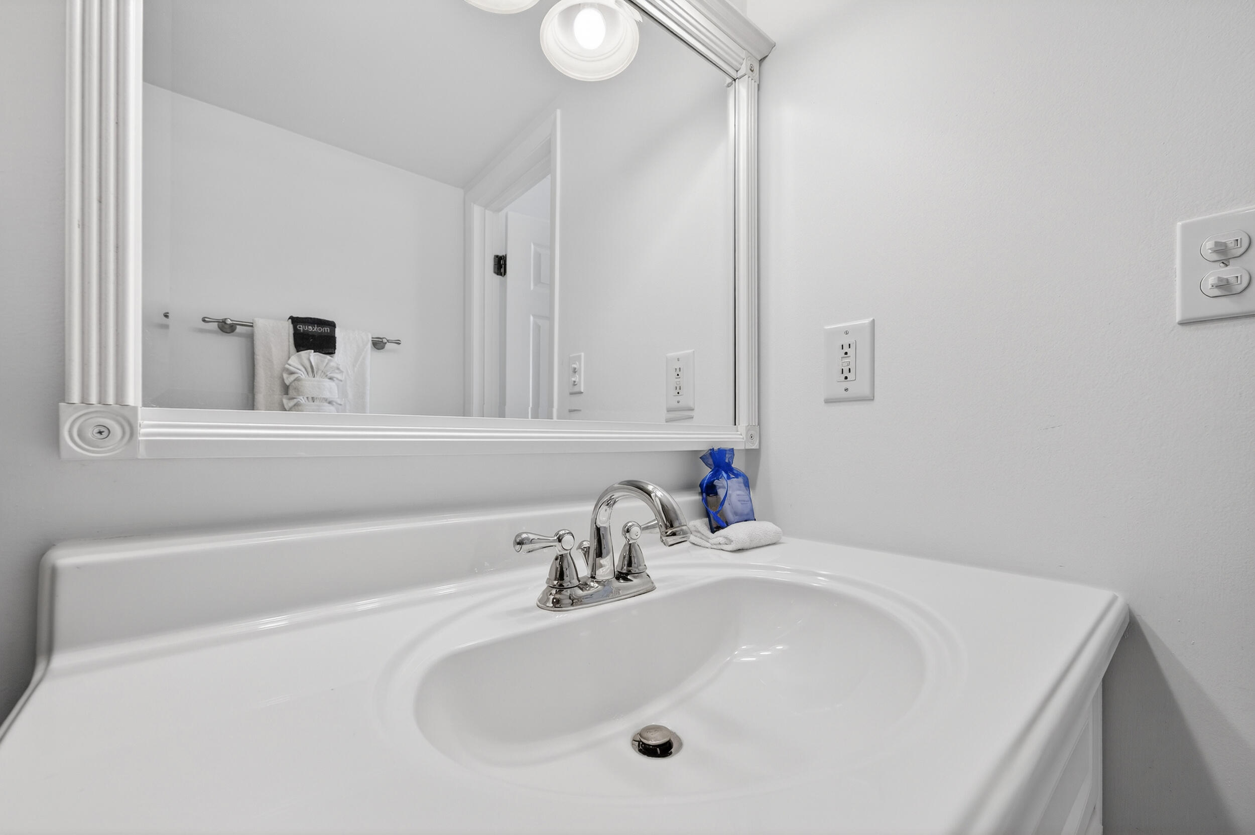 30 Moreno Point Road 502A