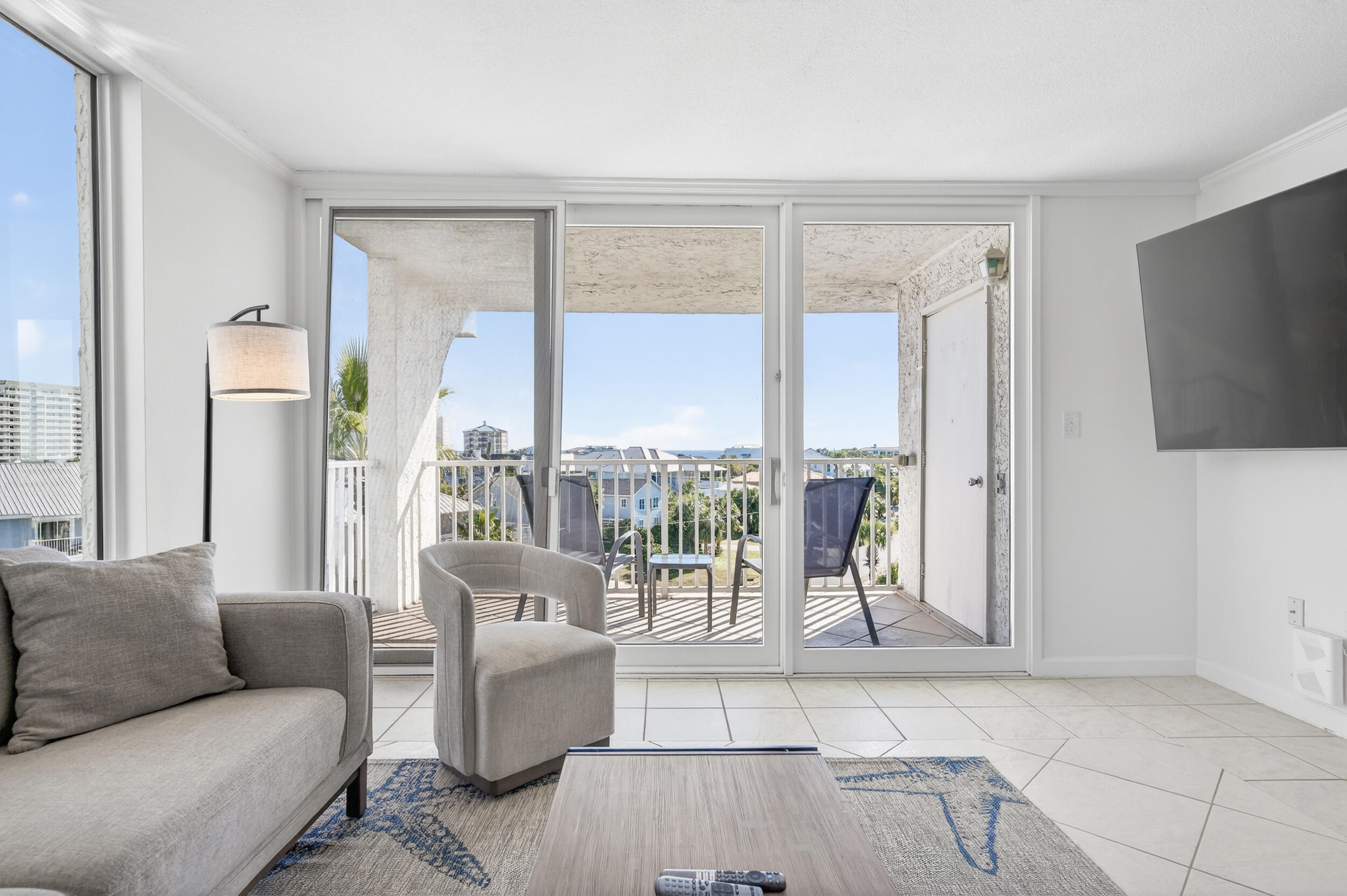 30 Moreno Point Road 502A