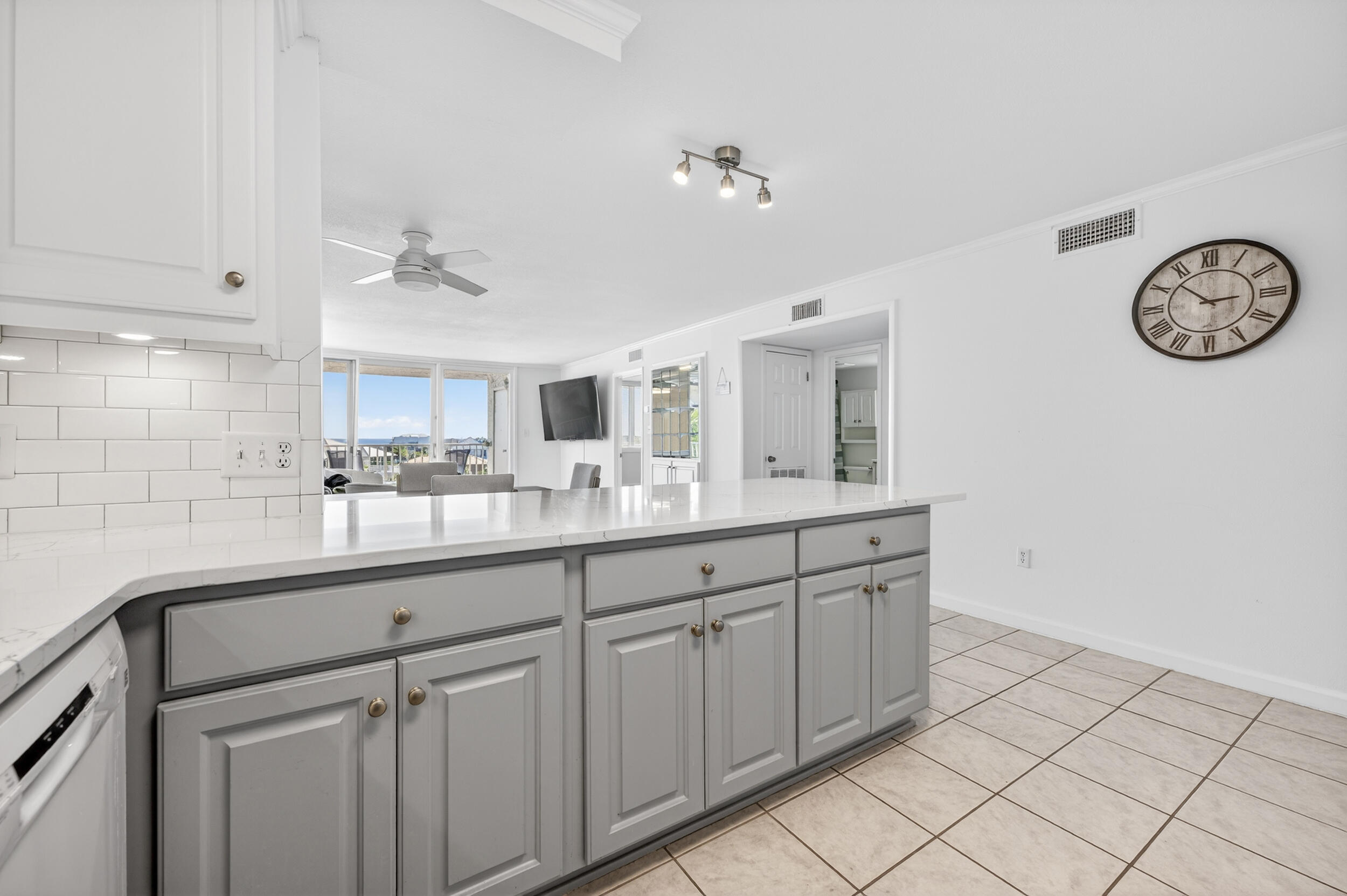 30 Moreno Point Road 502A