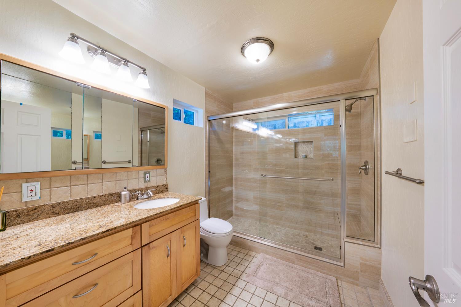 1607 Foothill Blvd