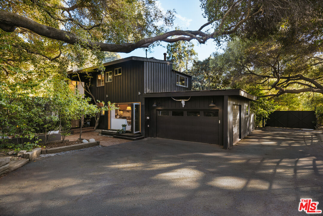551 Mountain Green Dr