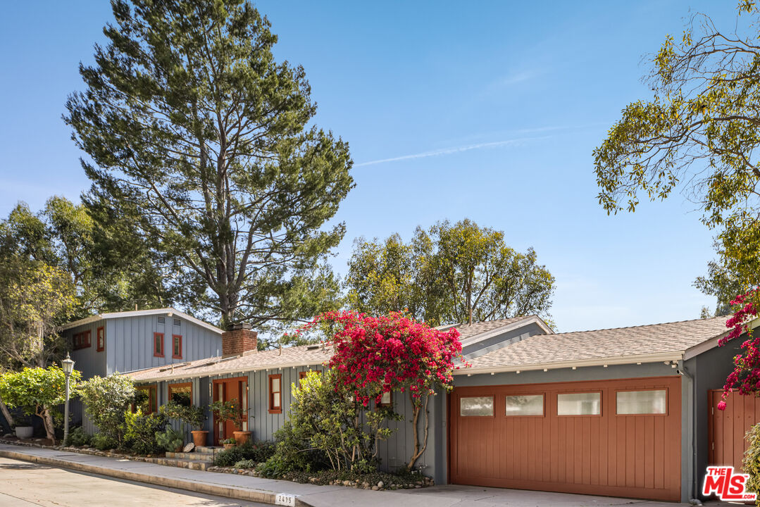 2415 Castilian Dr