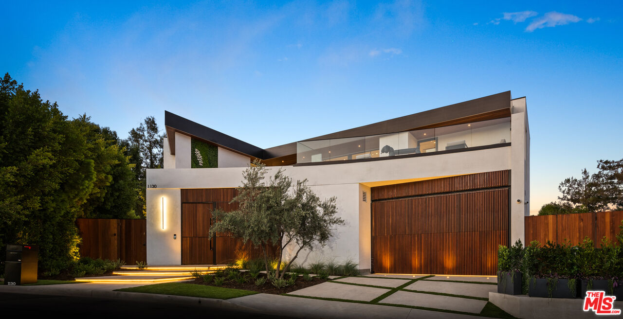 1130 Angelo Dr