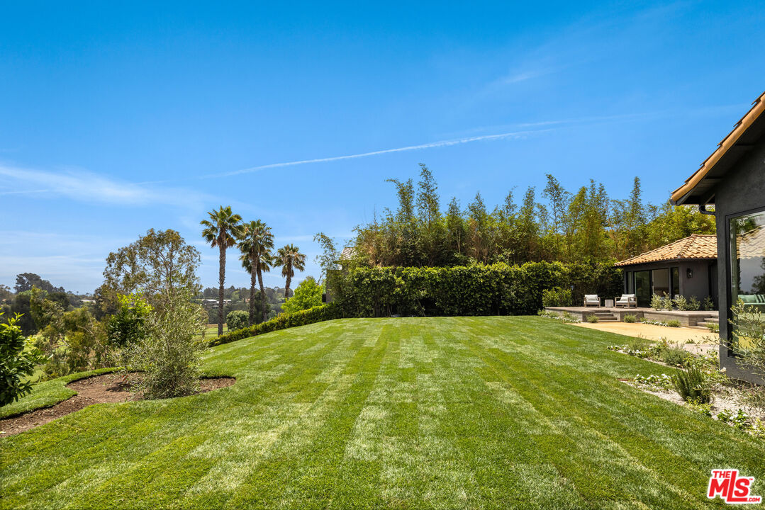992 Napoli Dr