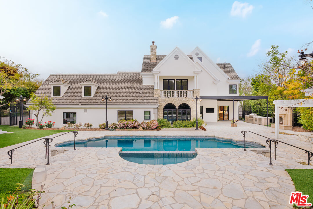 20608 Chatsboro Dr