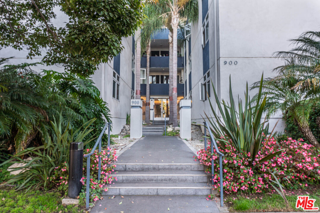 900 Euclid St Unit: 404