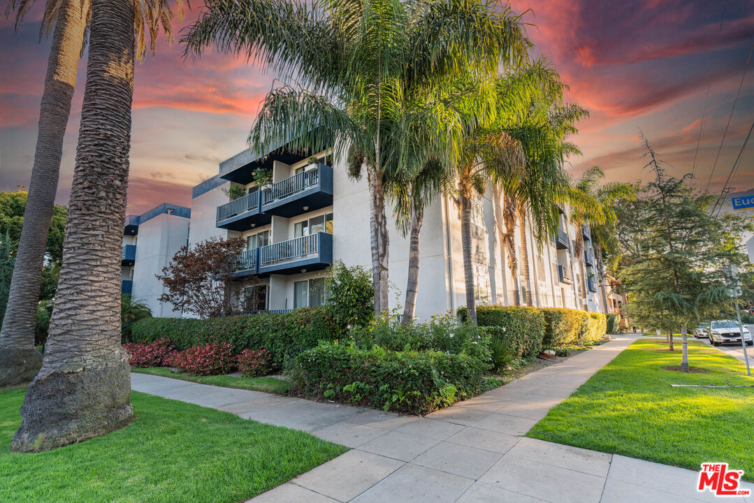 900 Euclid St Unit: 404