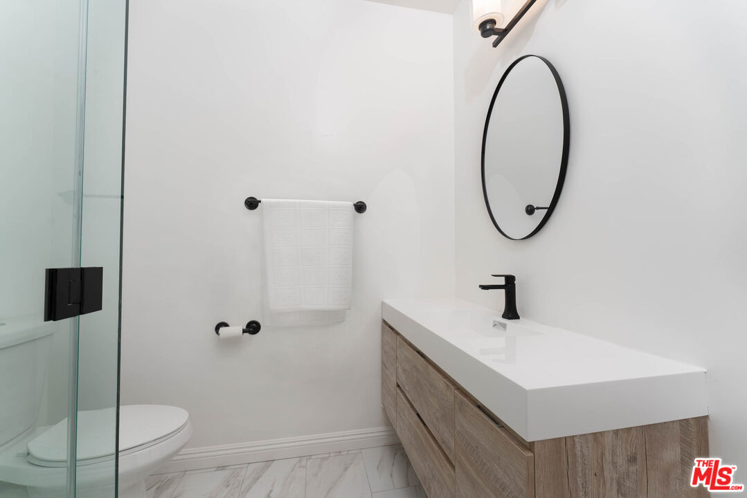 900 Euclid St Unit: 404