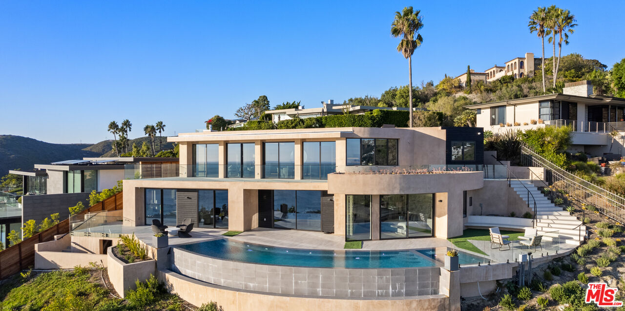 1218 Coronado Dr