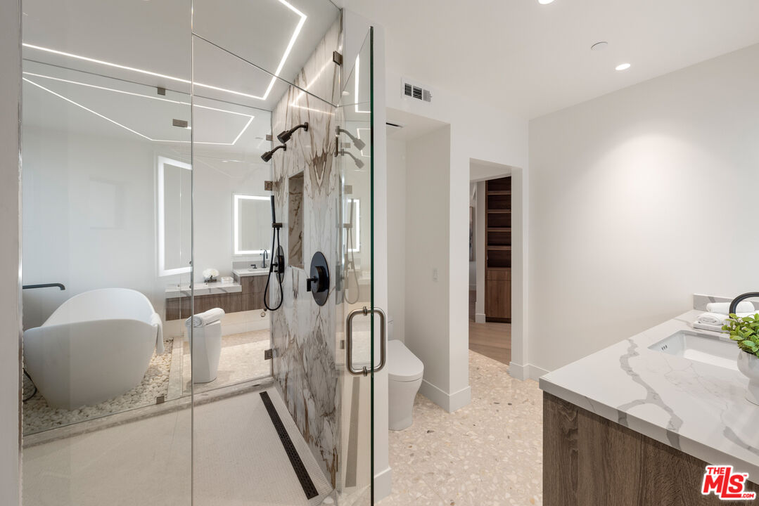 1218 Coronado Dr