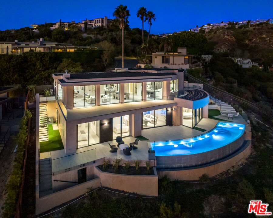 1218 Coronado Dr