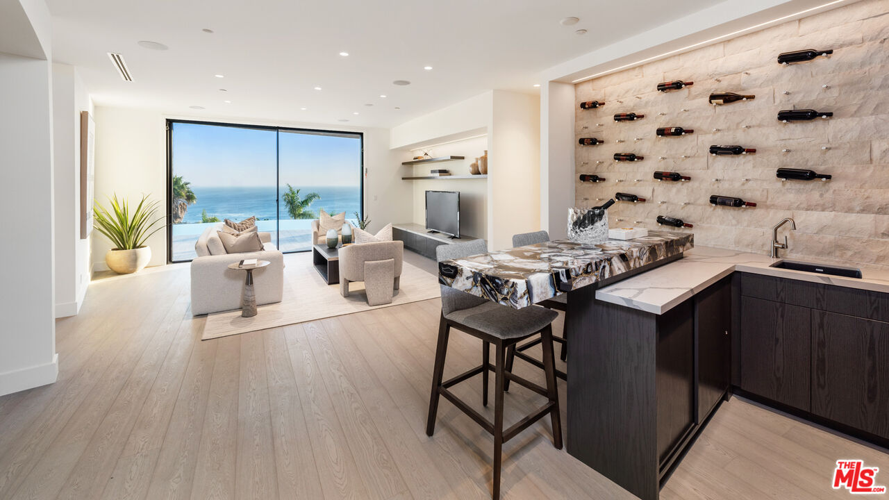 1218 Coronado Dr