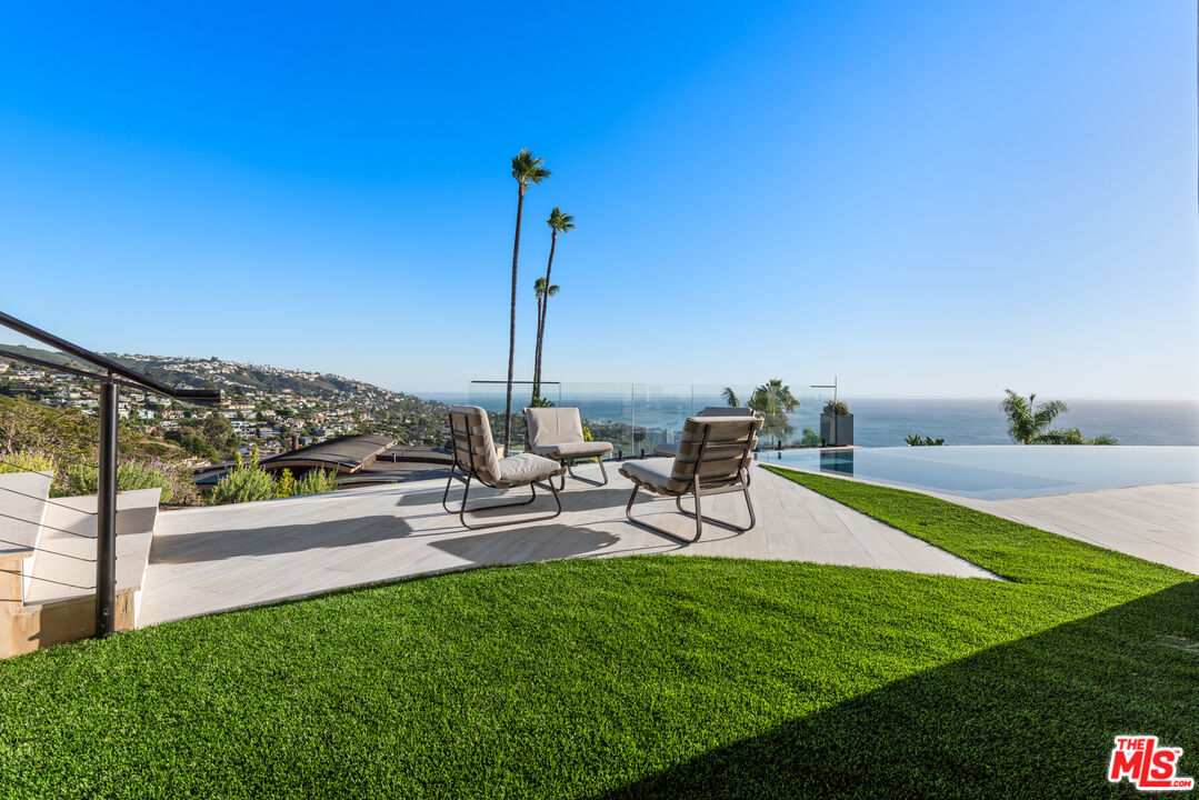 1218 Coronado Dr