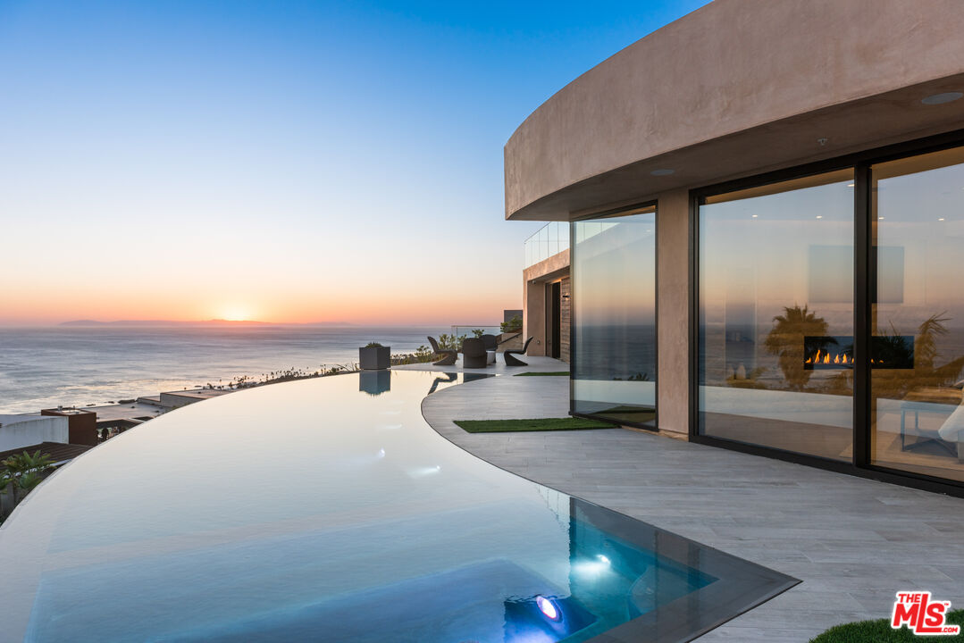 1218 Coronado Dr