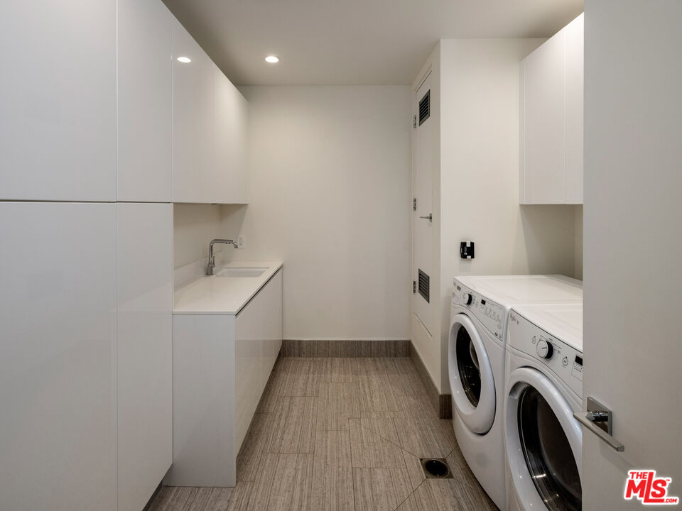 460 N Palm Dr Unit: 501