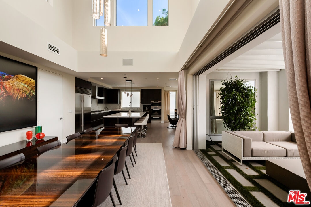 460 N Palm Dr Unit: 501