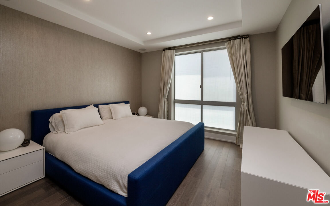 460 N Palm Dr Unit: 501