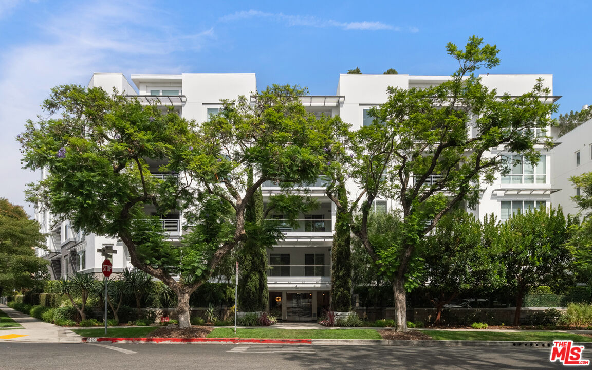 460 N Palm Dr Unit: 501