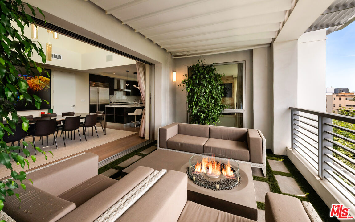 460 N Palm Dr Unit: 501