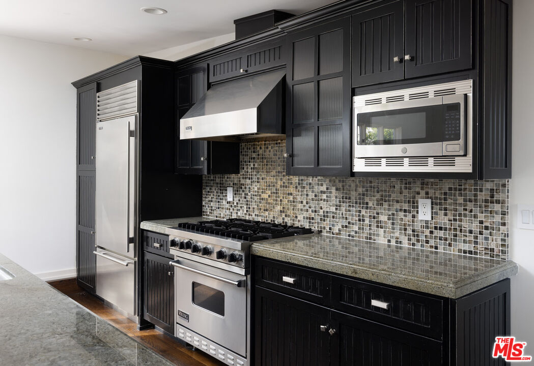 629 S Coast Hwy Unit: 627