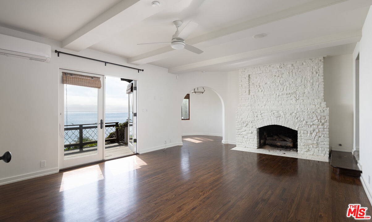 629 S Coast Hwy Unit: 627