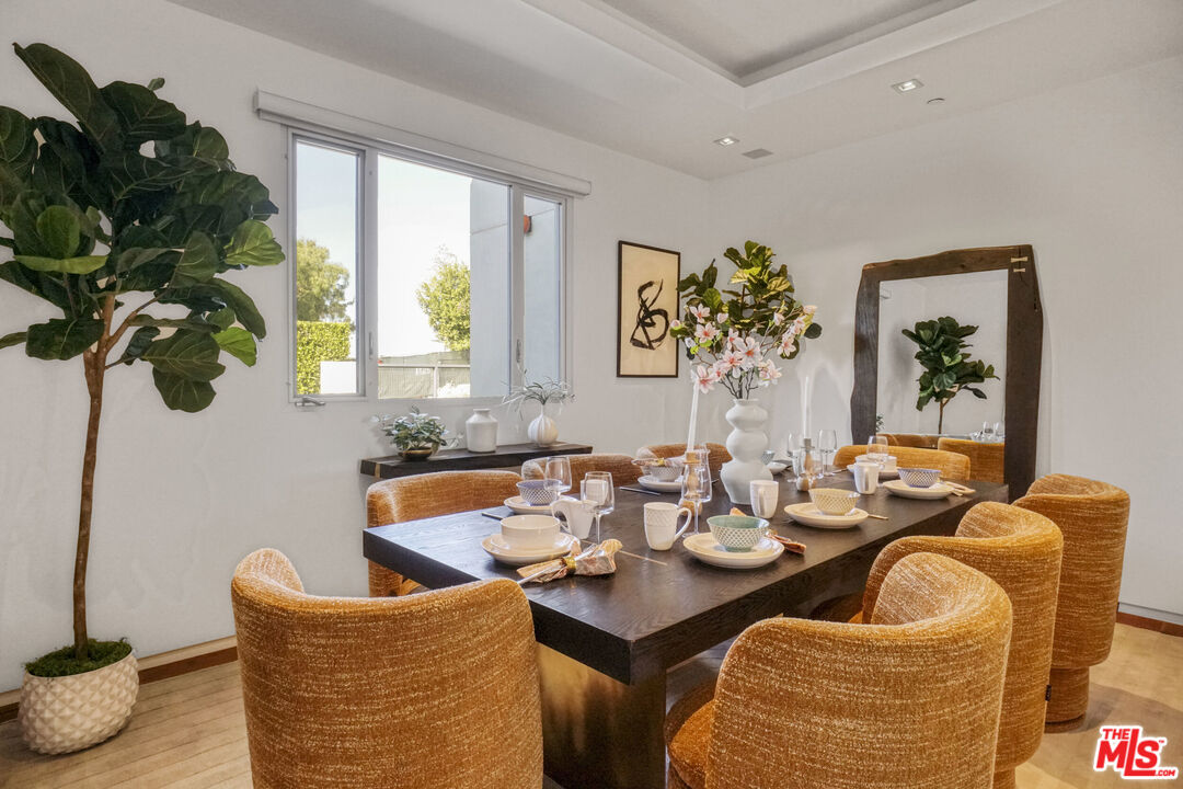 1116 Linda Flora Dr