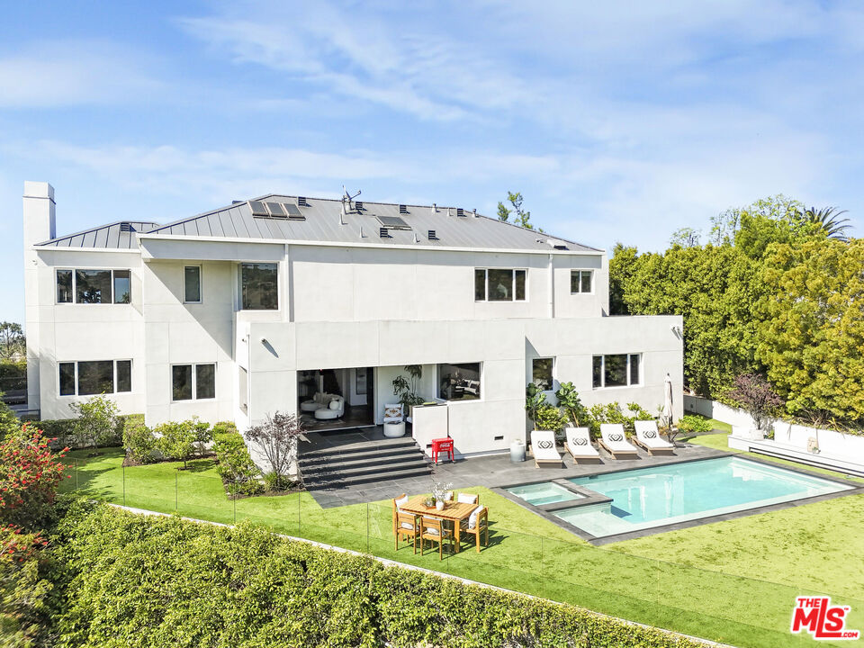 1116 Linda Flora Dr