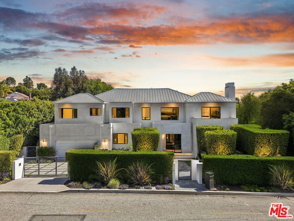1116 Linda Flora Dr