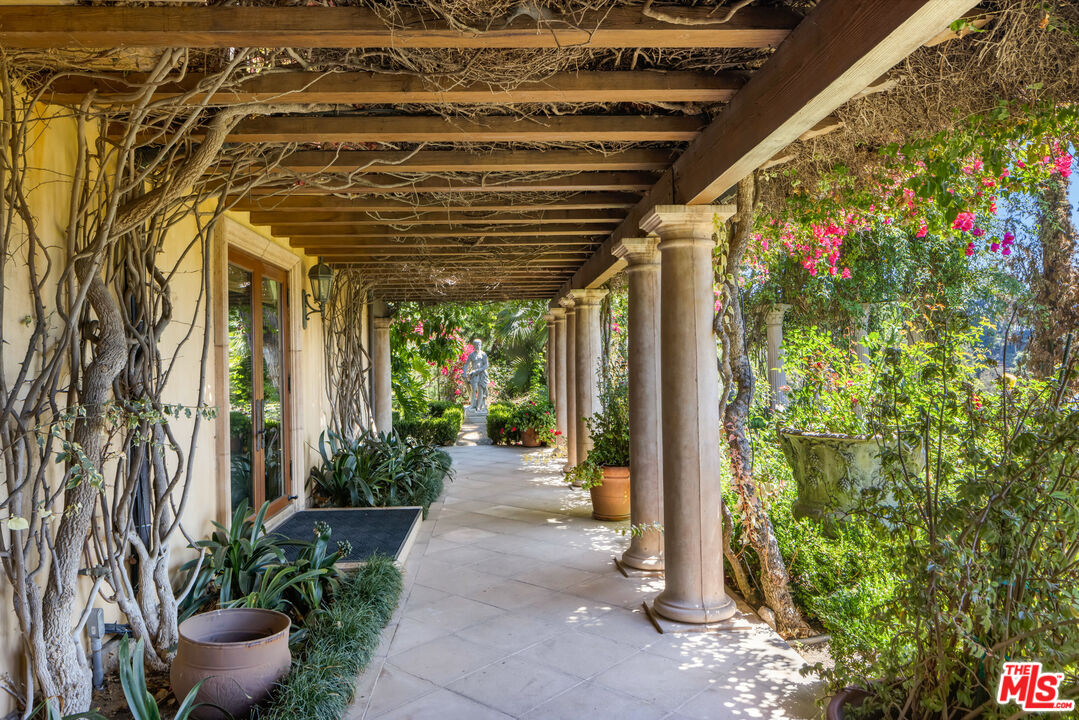 1005 Bel Air Ct