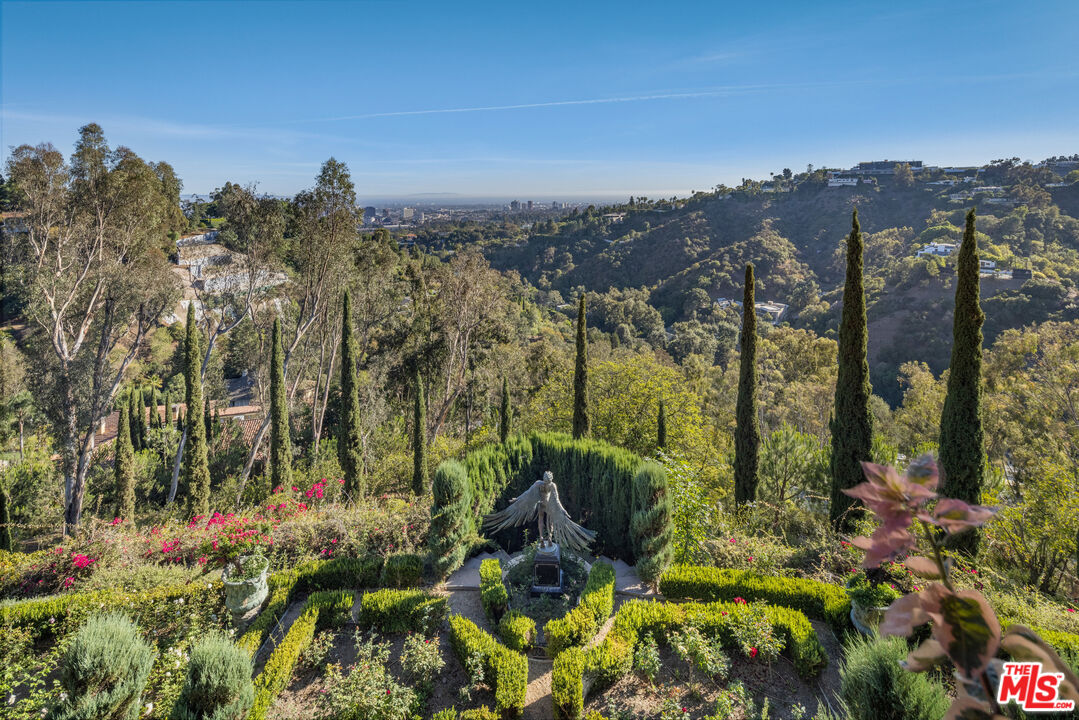 1005 Bel Air Ct