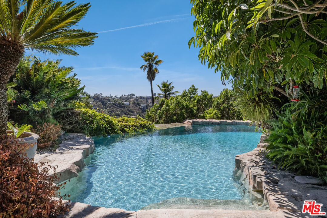 1005 Bel Air Ct