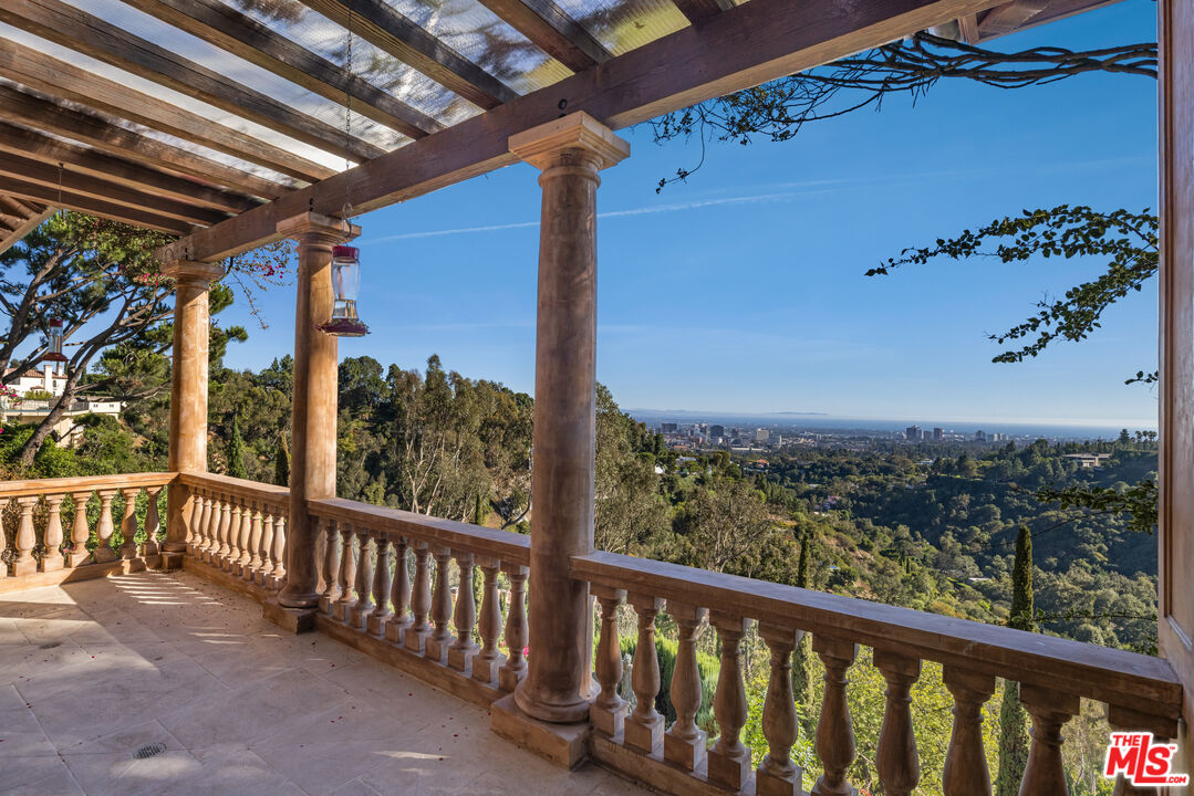 1005 Bel Air Ct