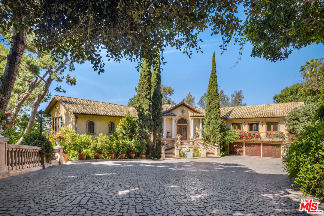 1005 Bel Air Ct