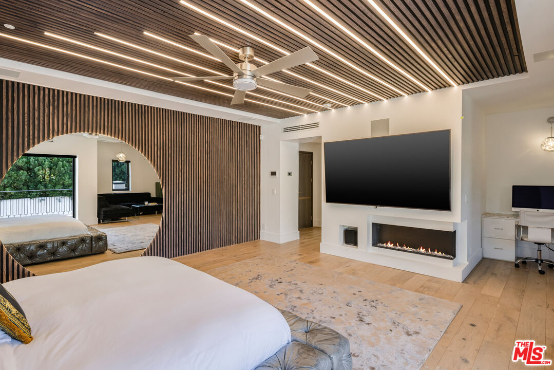 4965 Avenida Oriente