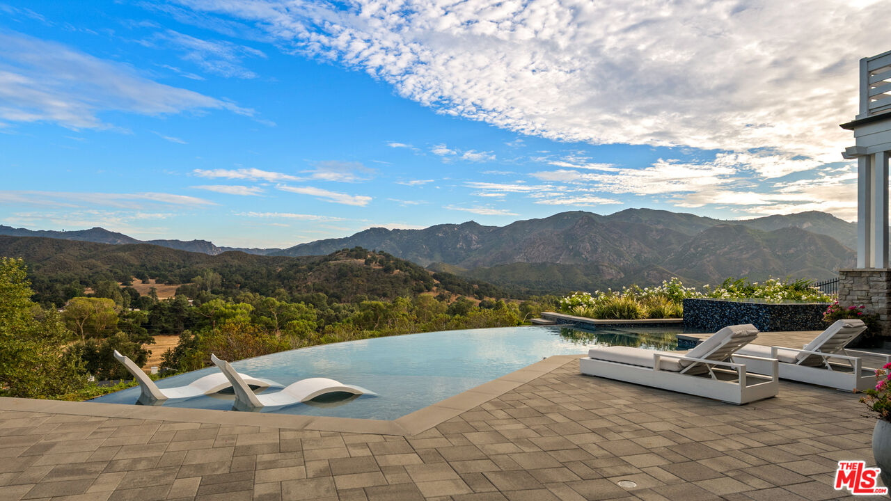 26767 Mulholland Hwy