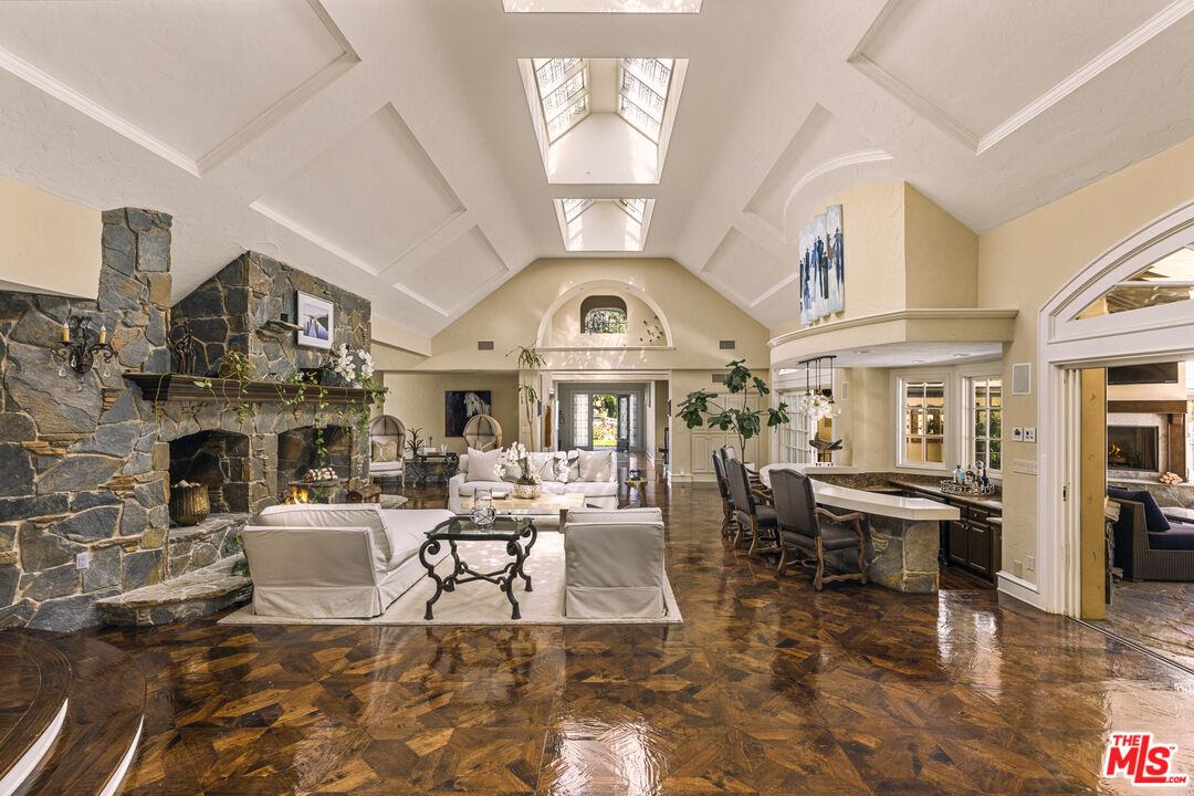 25163 Jim Bridger Rd