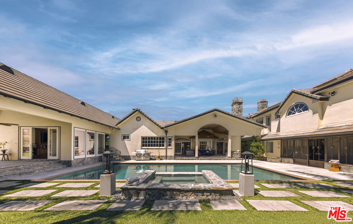 25163 Jim Bridger Rd