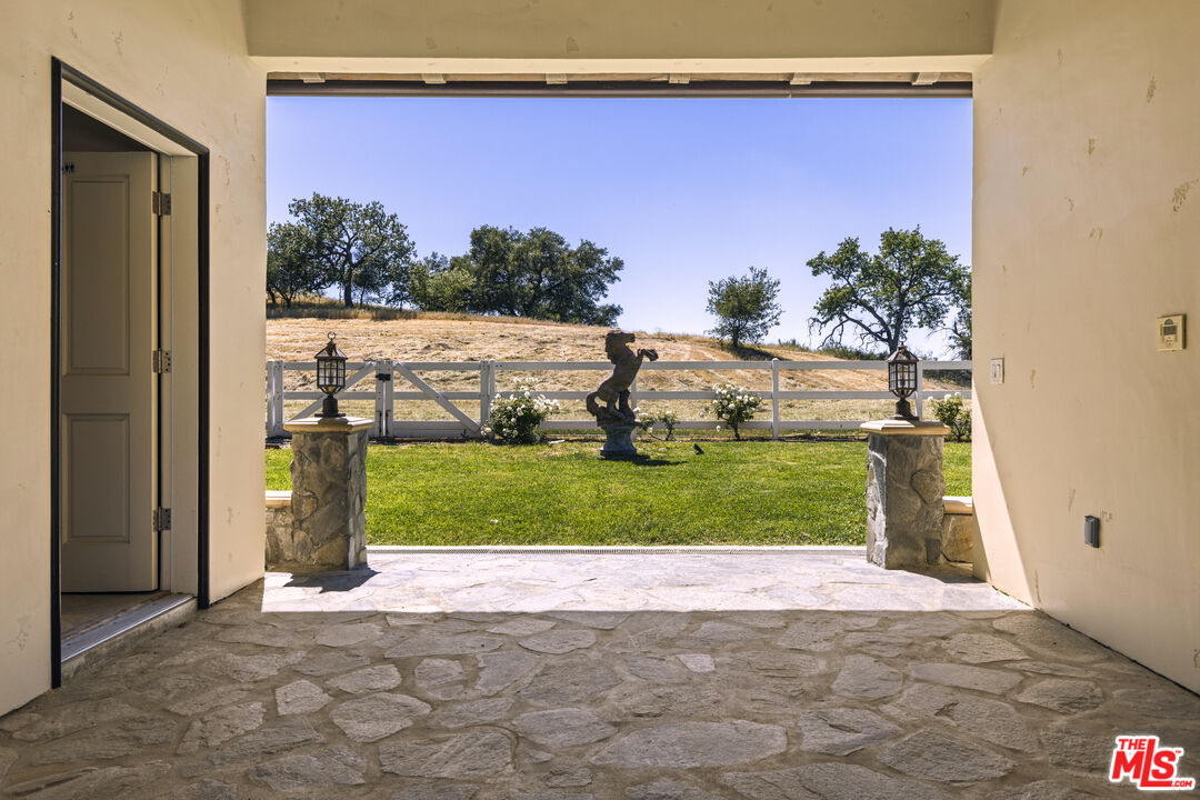 25163 Jim Bridger Rd