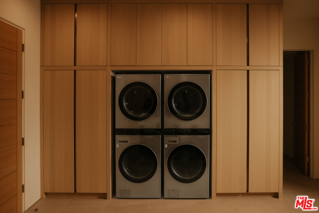 2551 White Stallion Rd