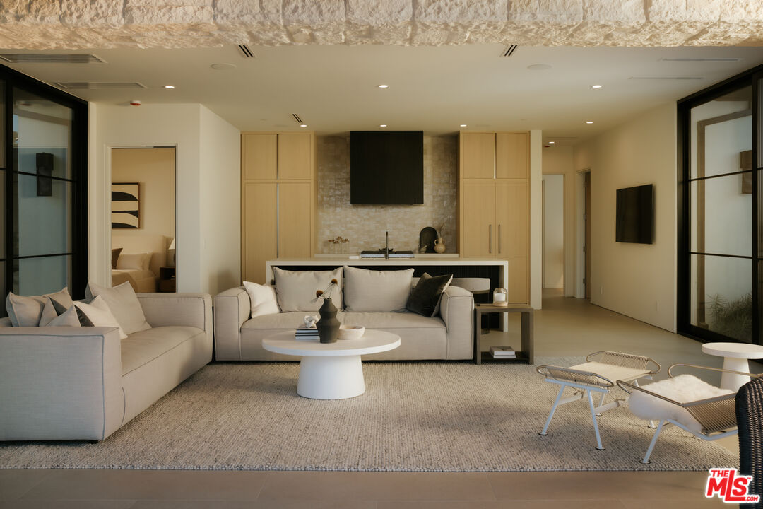 2551 White Stallion Rd