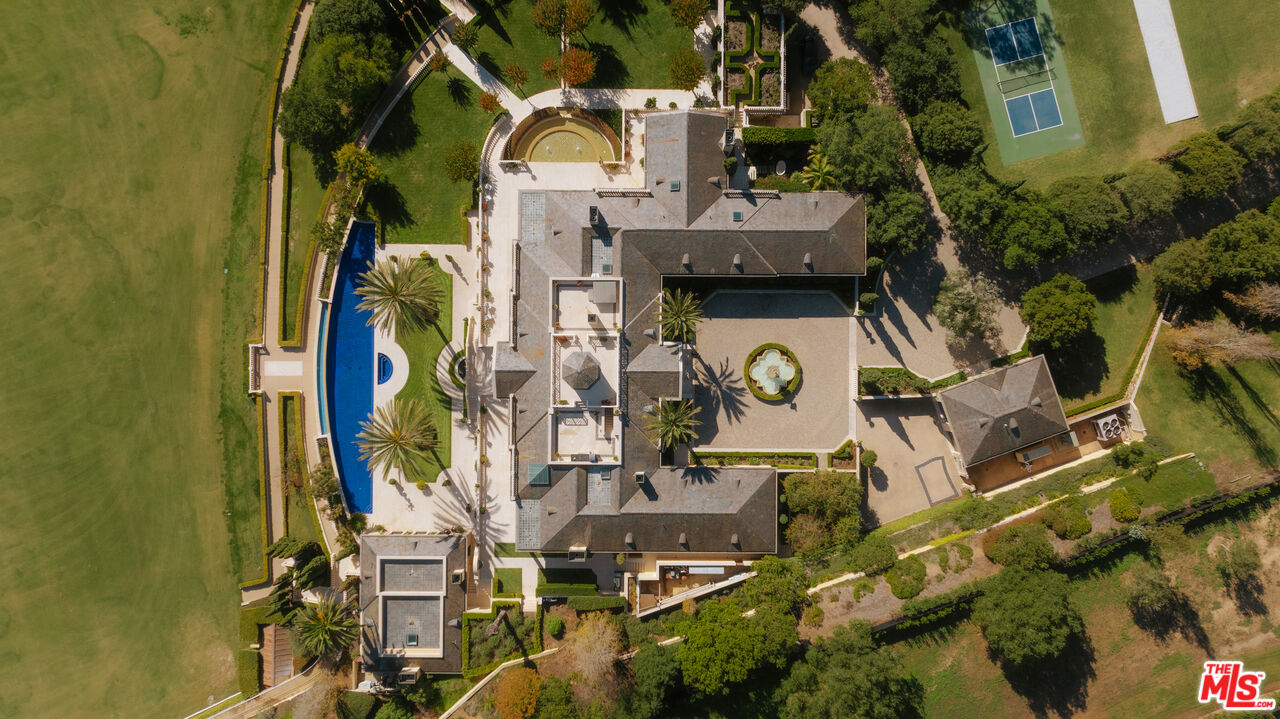 120 Montecito Ranch Ln