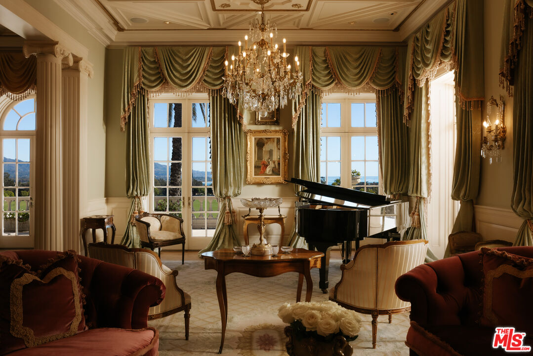 120 Montecito Ranch Ln