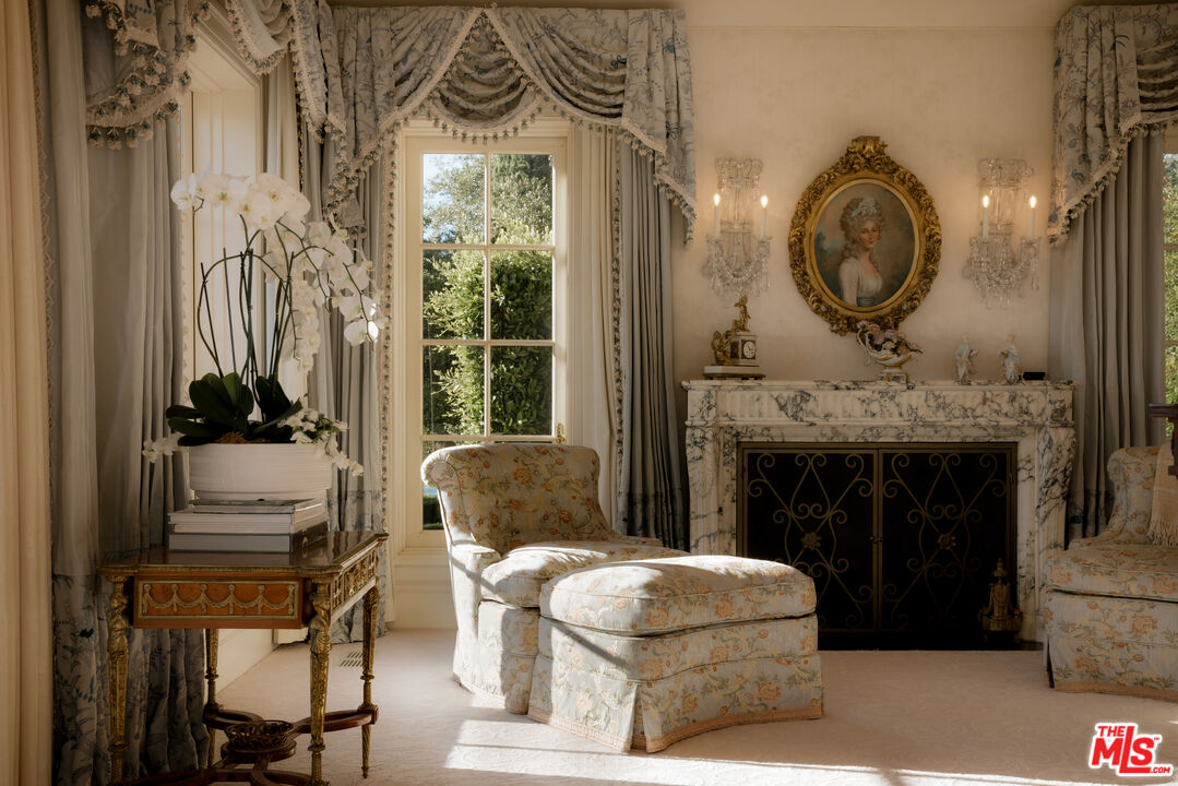 120 Montecito Ranch Ln