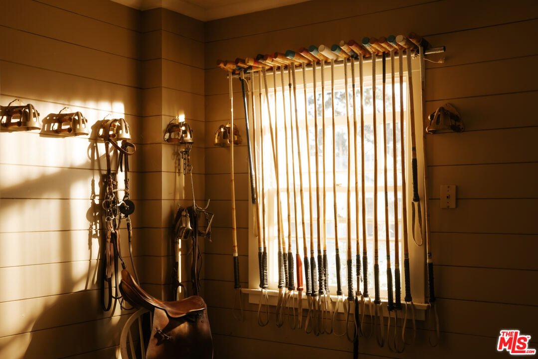 120 Montecito Ranch Ln