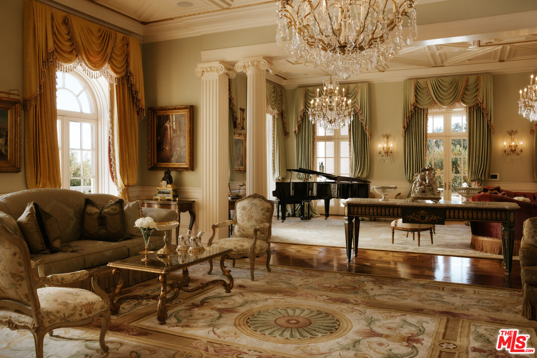 120 Montecito Ranch Ln