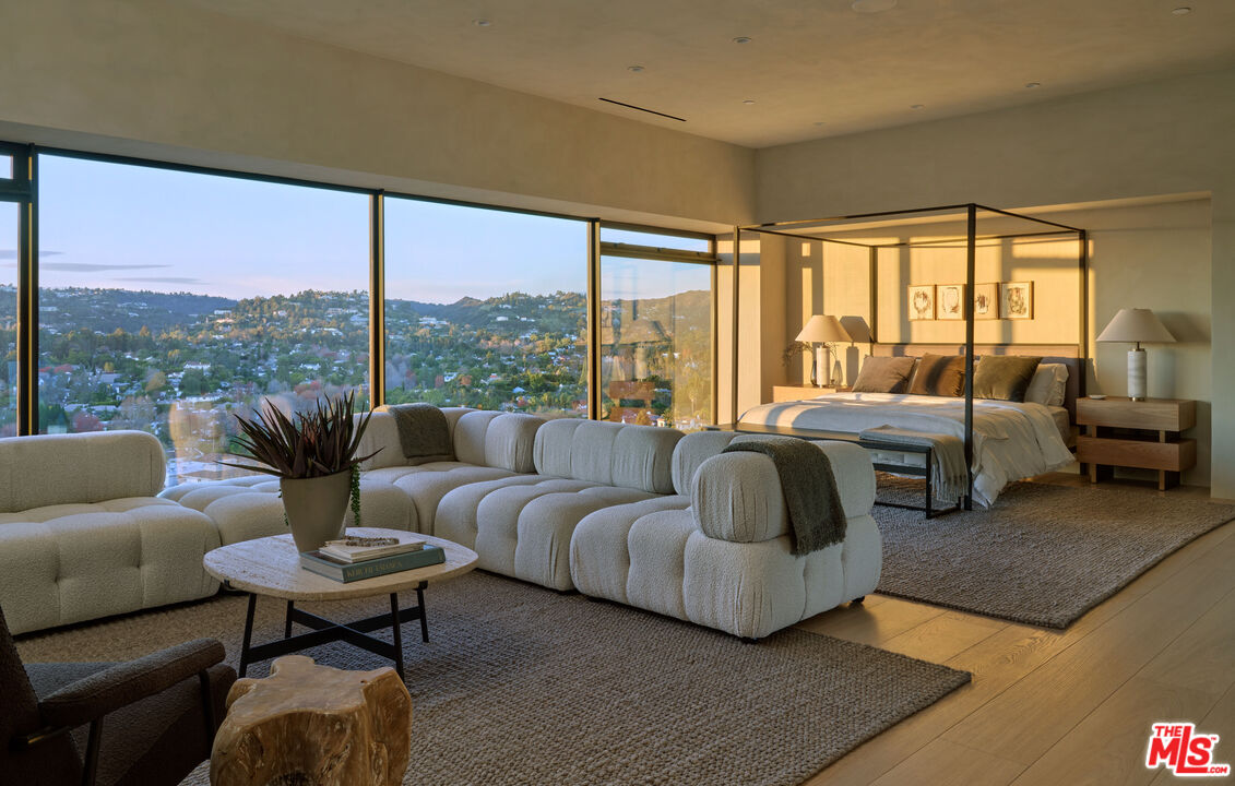 10445 Wilshire Blvd Unit: PH