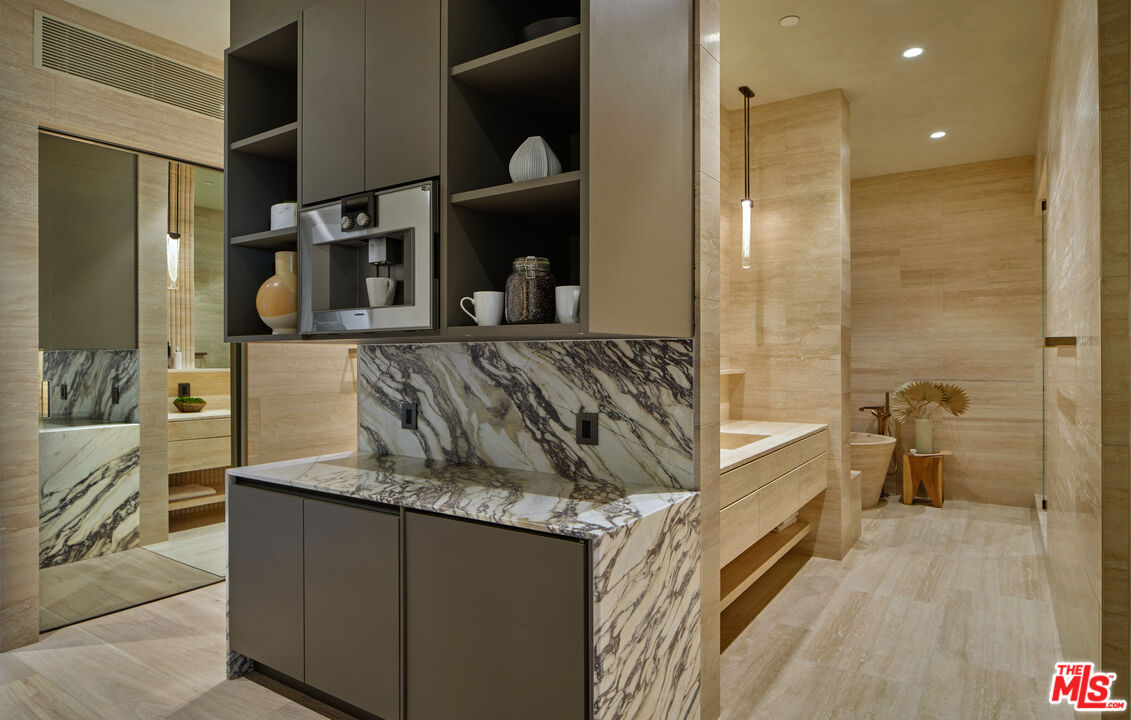 10445 Wilshire Blvd Unit: PH