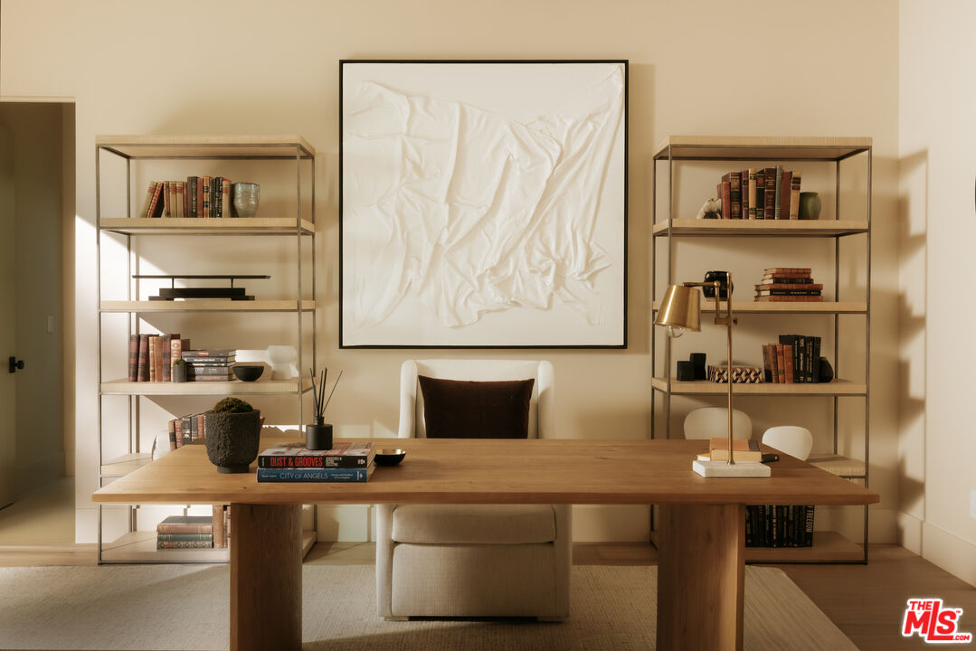 5287 Round Meadow Rd