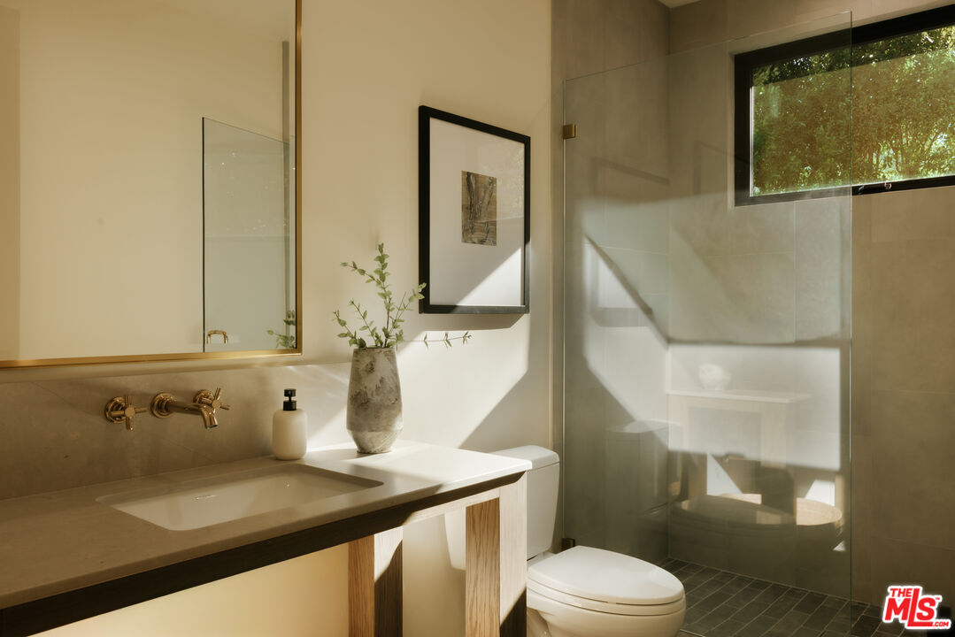 5287 Round Meadow Rd